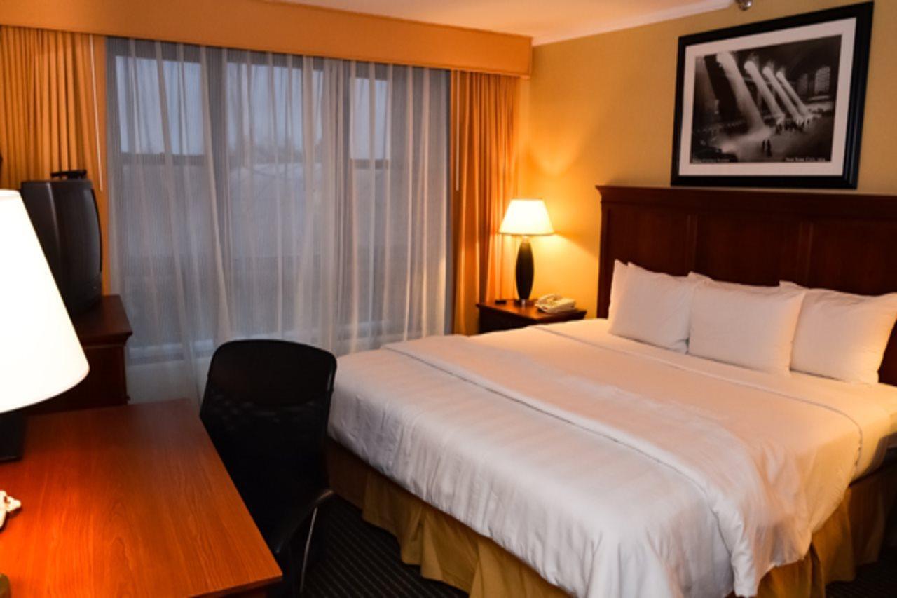 Garden Inn & Suites - Jfk นิวยอร์ก ภายนอก รูปภาพ