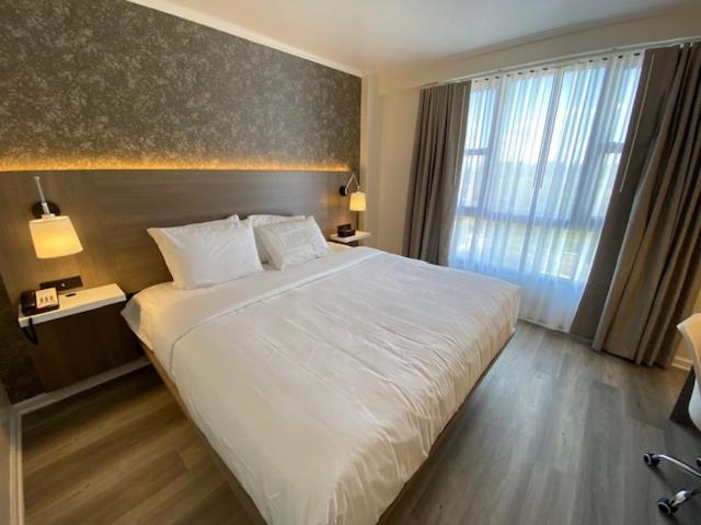 Garden Inn & Suites - Jfk นิวยอร์ก ภายนอก รูปภาพ